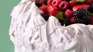 Pavlova aux fruits rouges au Air Fryer