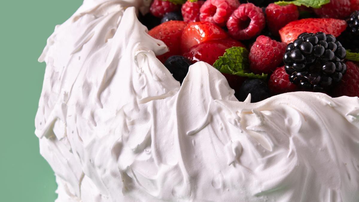 Pavlova aux fruits rouges au Air Fryer
